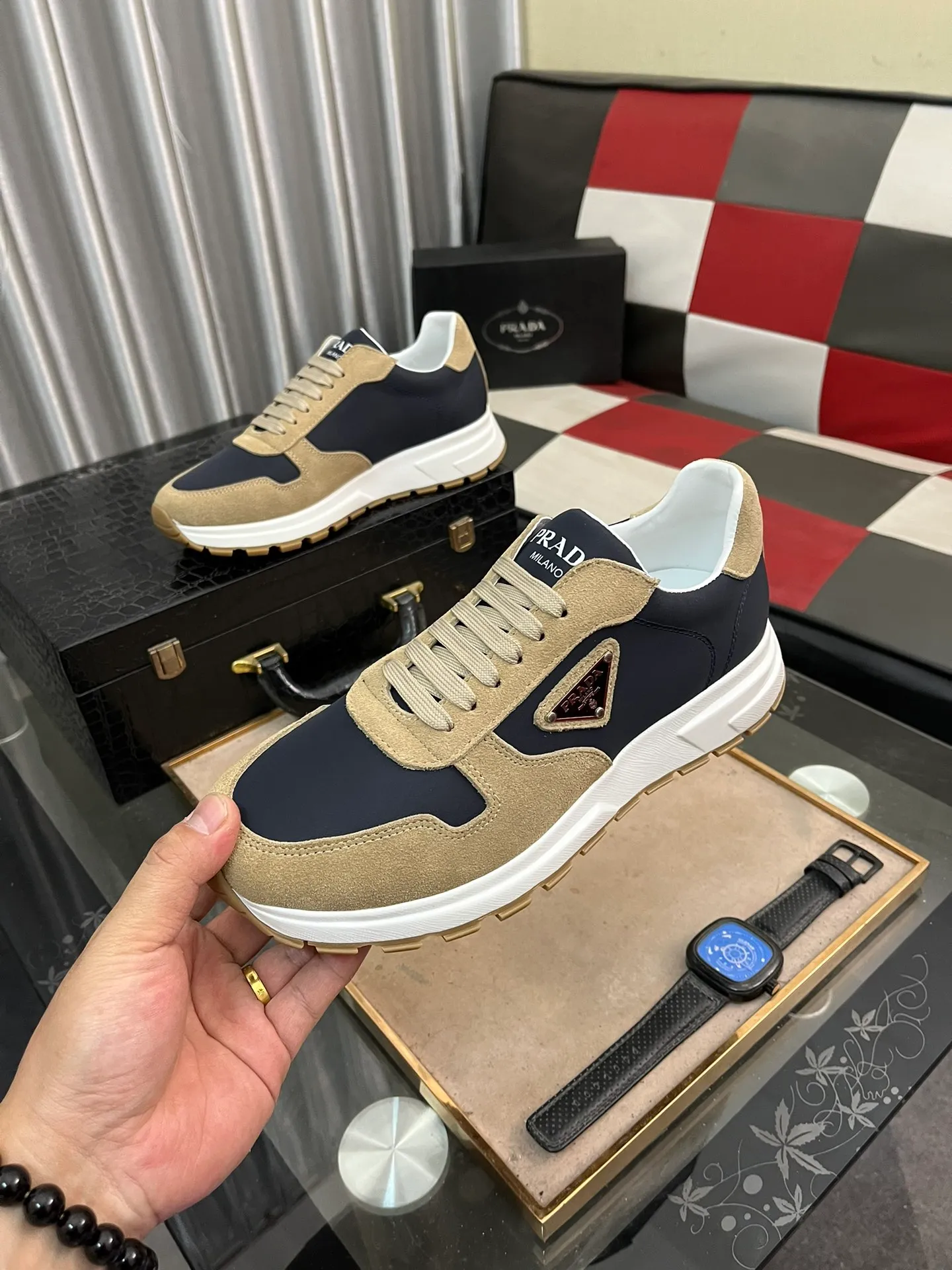 Men's shoes 💰540⌚️⌚️【PRADA】Prada - High-end quality casual sports shoes - Upper: calfskin shoe body with branded metal fasteners, - Inner lining: breathable leather lining - Outsole: ultra-light TPU foam·rubber; molded outsole -Super high quality control·Fine workmanship: highlighted (high-end·luxury·grade) -Size: 38-444️⃣Colors available
